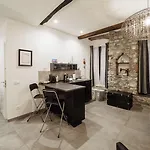 Camaella Luxury
