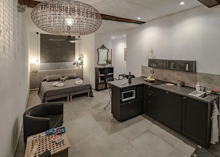 Camaella Luxury Вернацца