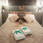 Camaella Luxury