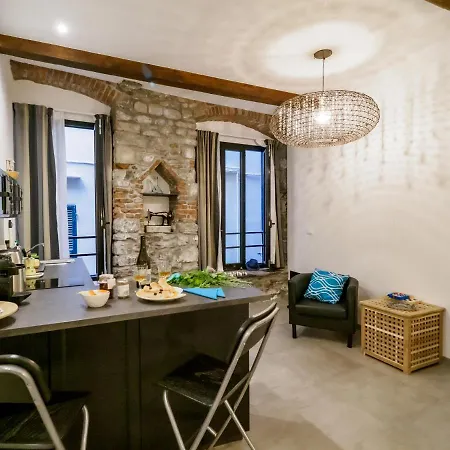 Apartment Camaella Luxury Vernazza