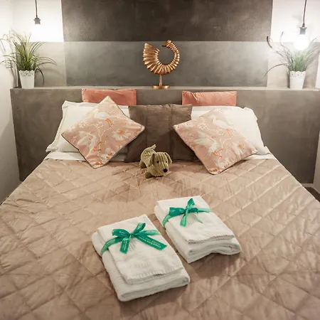 Apartment Camaella Luxury Vernazza