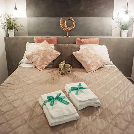 Camaella Luxury With Ac